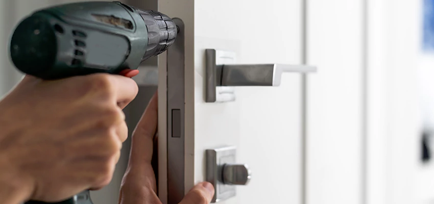 Locksmith For Lock Replacement Near Me in Batavia, IL