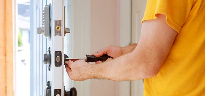 Eviction Locksmith For Key Fob Replacement Services in Batavia, IL